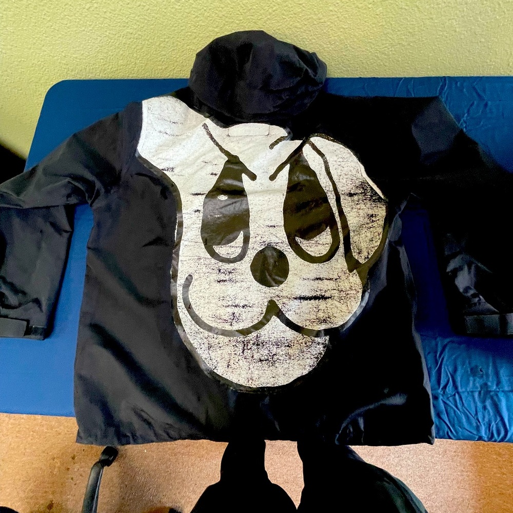 Large Supreme Black Dog taped seam jacket